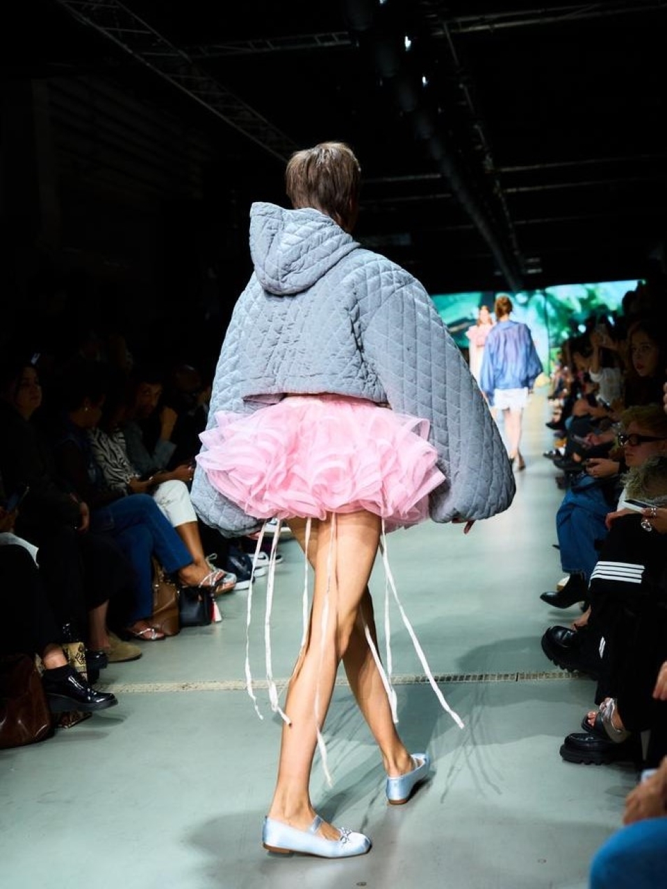 Куртка с капюшоном