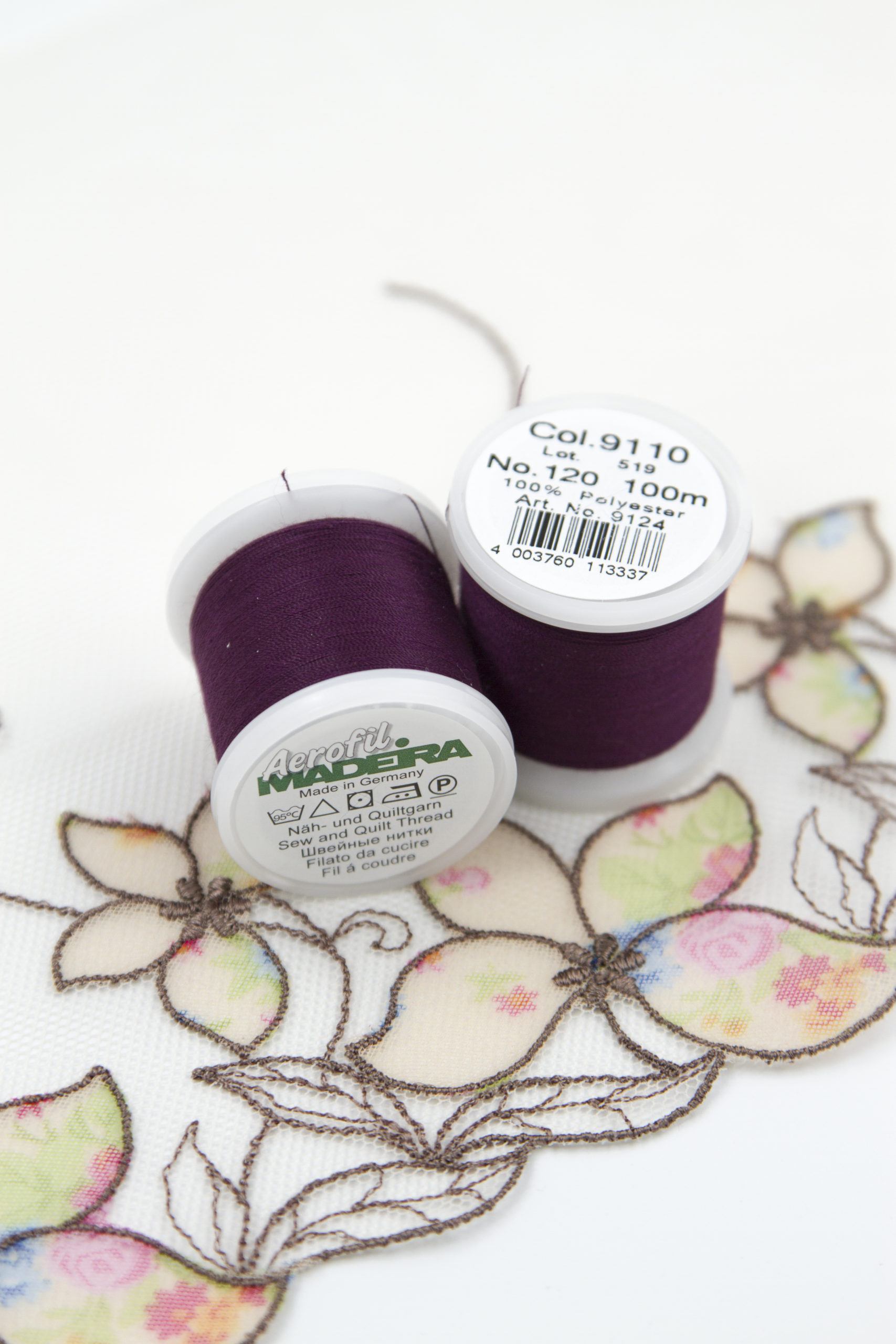 Нитки швейные Madeira aerofil №120 Col. 9110 слива (100, 400 м)