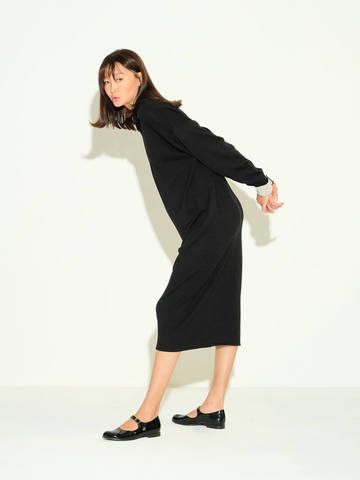 Женское платье черного цвета из шерсти и шелка - фото 4