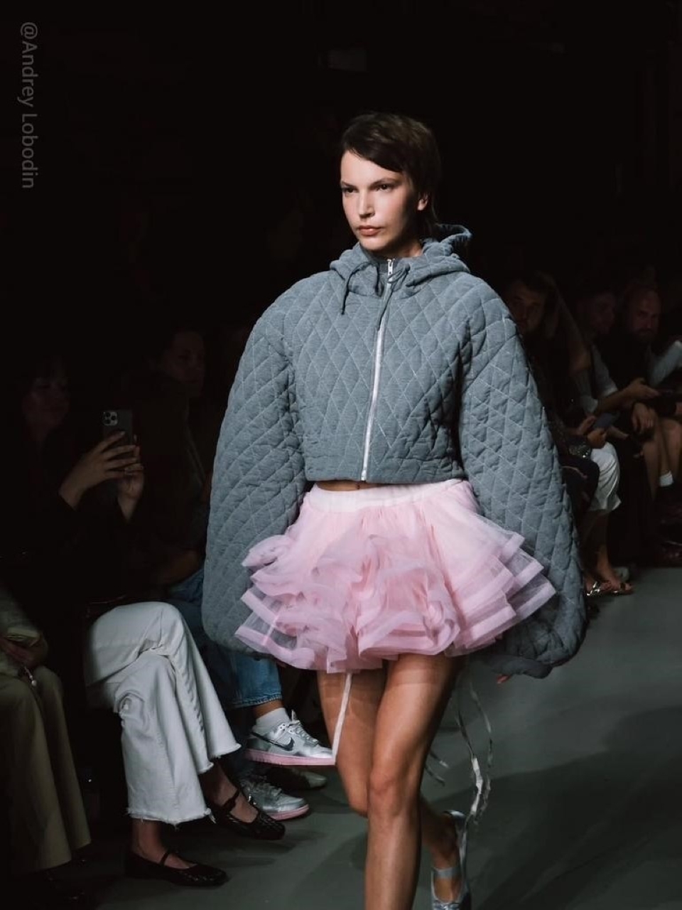 Куртка с капюшоном