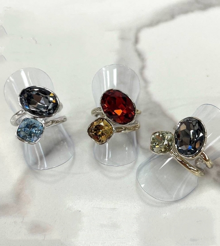 Кольцо разъемное CARAMEL с двумя цветными вставками в стилистике POISON DROP