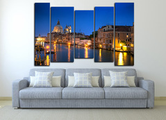 Модульная картина "Красивый город на воде"