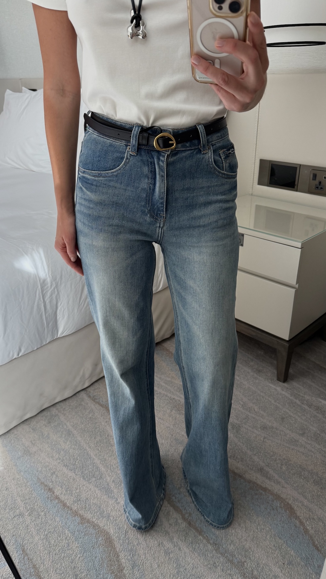 Джинсы палаццо с поясом в виде платка