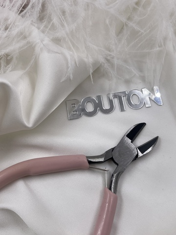 Кусачки бокорезы серебристые с розовыми ручками