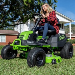 Трактор садовый Greenworks GC82LT107 82V (107 см) CrossoverT аккумуляторный