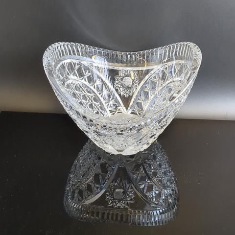 Ваза конфетница в форме ладьи, алмазная грань, геометрический орнамент, винтаж времен СССР 1970-1990 гг