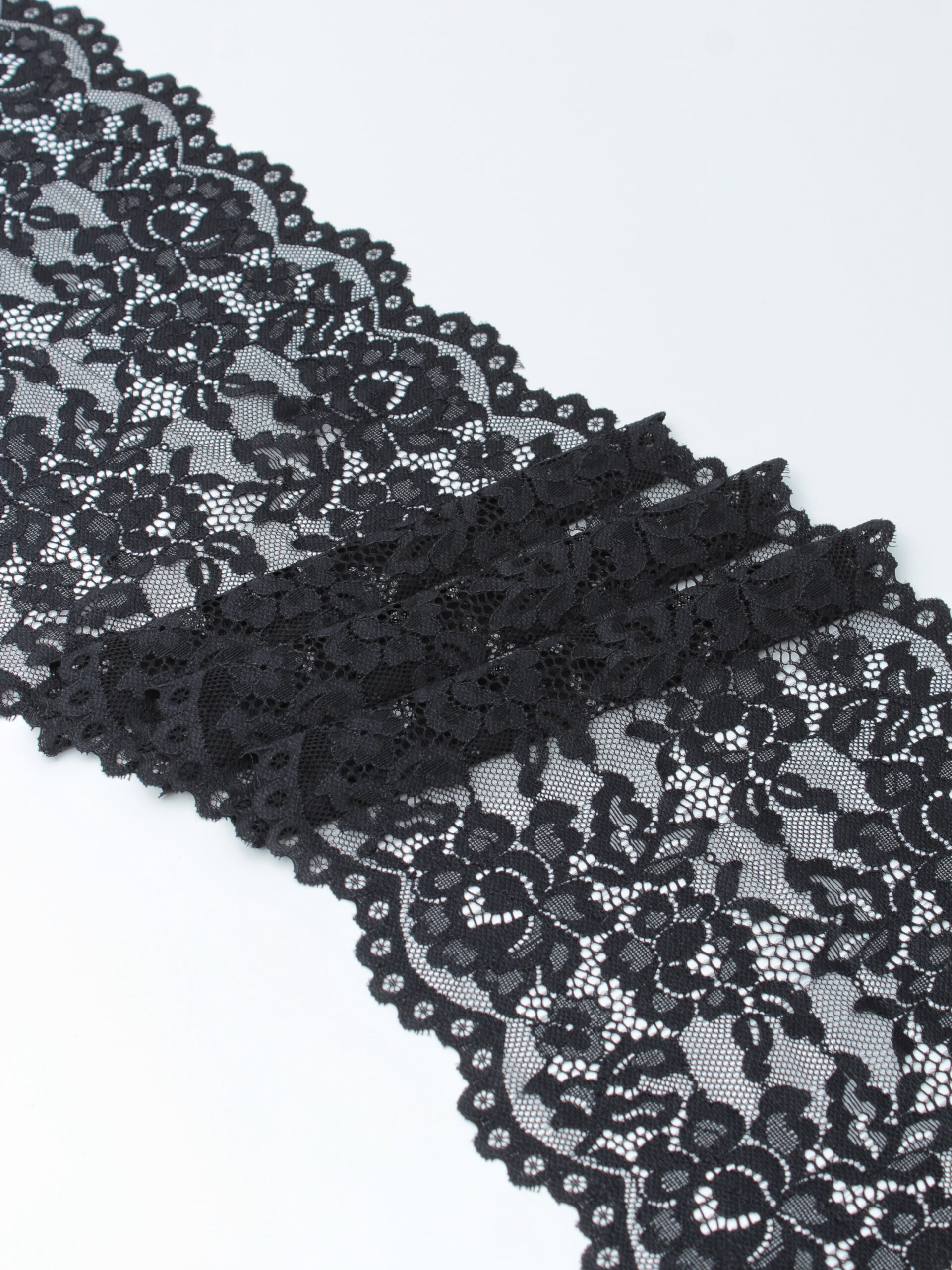 Эластичное кружево черное ширина 22 см