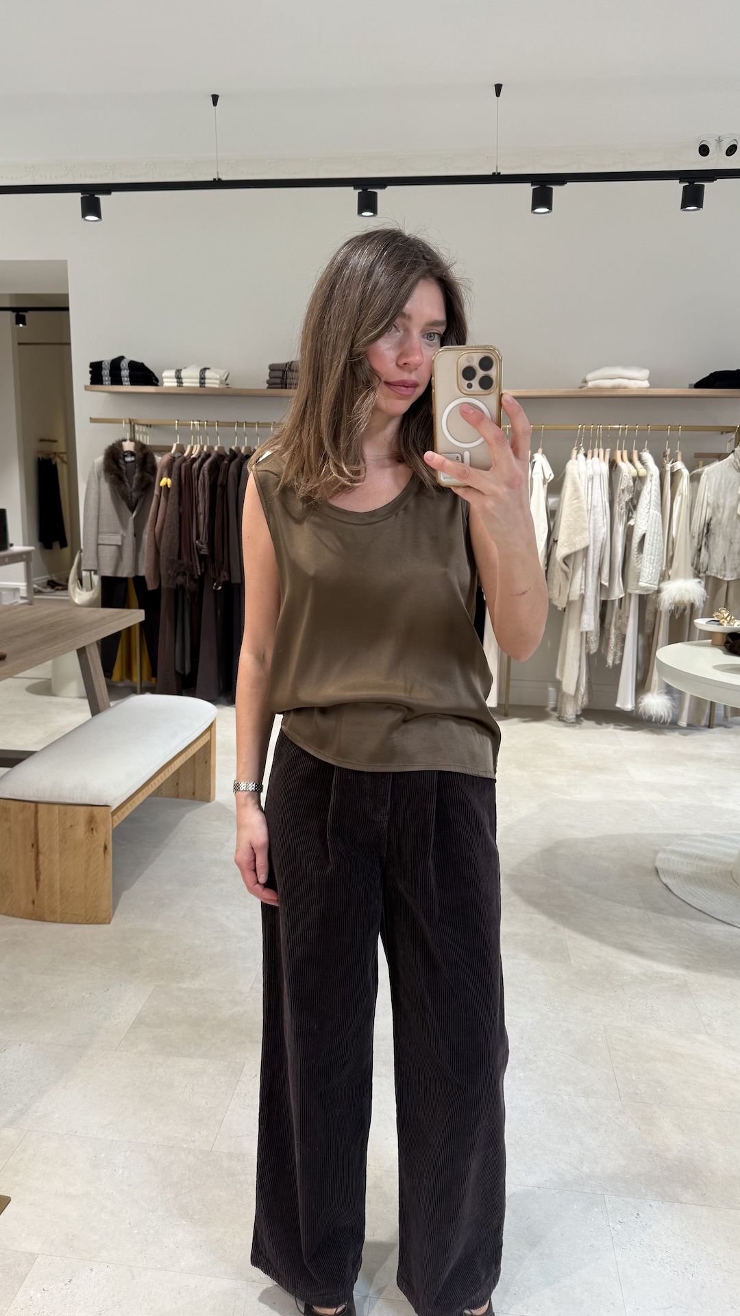 Топ из эластичной вискозы