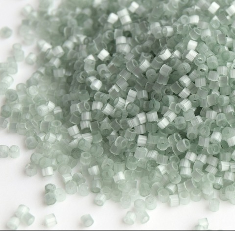 DB-0829 Бисер цилиндрический Миюки делика 11/0 /Miyuki delica 11/0 Silk Satin Pale Moss Green