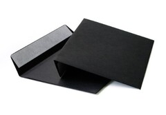 Конверт из бумаги черного цвета C5 (162х229 мм) 120 г/м²