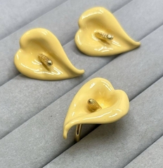 83273 - Набор украшений ЦВЕТОК КАЛЛЫ с цветной эмалью серьги + кольцо