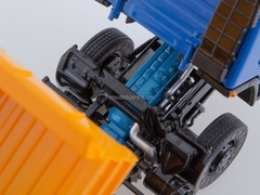 MAZ-5550 tipper blue-yellow 1:43 Start Scale Models (SSM)