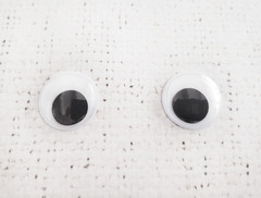 Глаза бегающие клеевые, d 30 мм