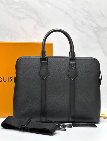 Портфель Louis Vuitton Takeoff из коллекции Aerogram, черная