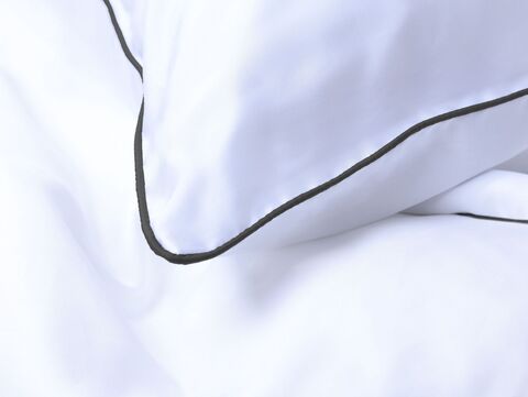 Постельное белье 2 спальное евро Mollen белое с графитно-серым кантом