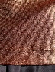 Футболка облегающая из хлопка в рубчик с вырезом лодочка с матовым покрытием металлик  D49.093 (129252)