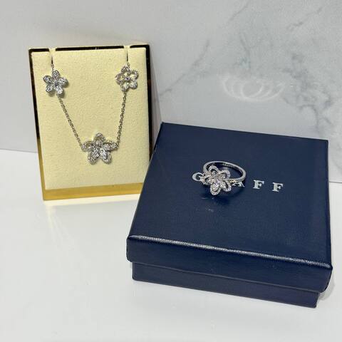 Кольцо GRAFF Wild Flower