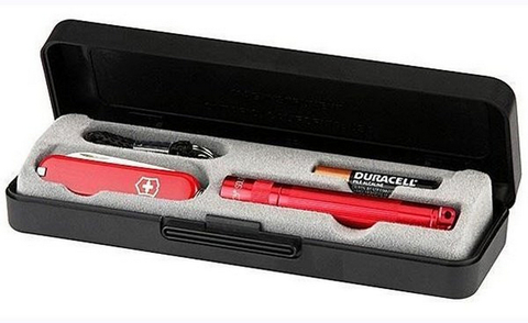 Набор нож Victorinox и фонарь Maglite (4.4013)