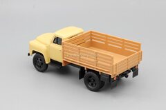 GAZ-52-05 beige 1975 flatbed truck high board 1:43 Nash Avtoprom