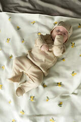 Комплект одежды из 3 предметов распашонка-ползунки-чепчик (топленое молоко)