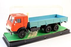 KAMAZ-53212 red-blue (plastic box) 1992 Elecon Arek 1:43