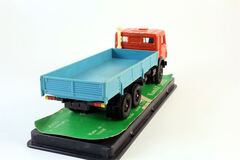 KAMAZ-53212 red-blue (plastic box) 1992 Elecon Arek 1:43