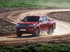 Чехлы на Toyota Hilux 2015–2023 г.в.