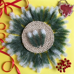 Еловая лапка искусственная, Бело-зеленая, декор зимний, рождественский, 12*3 см, 50 штук