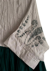 Утро в лесу. Платье льняное с вышивкой на рукавах 