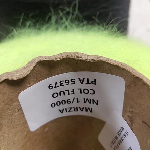 Кидмохер на полиамиде PURA LANA ITALIA / MARZIA 900 желтый неоновый