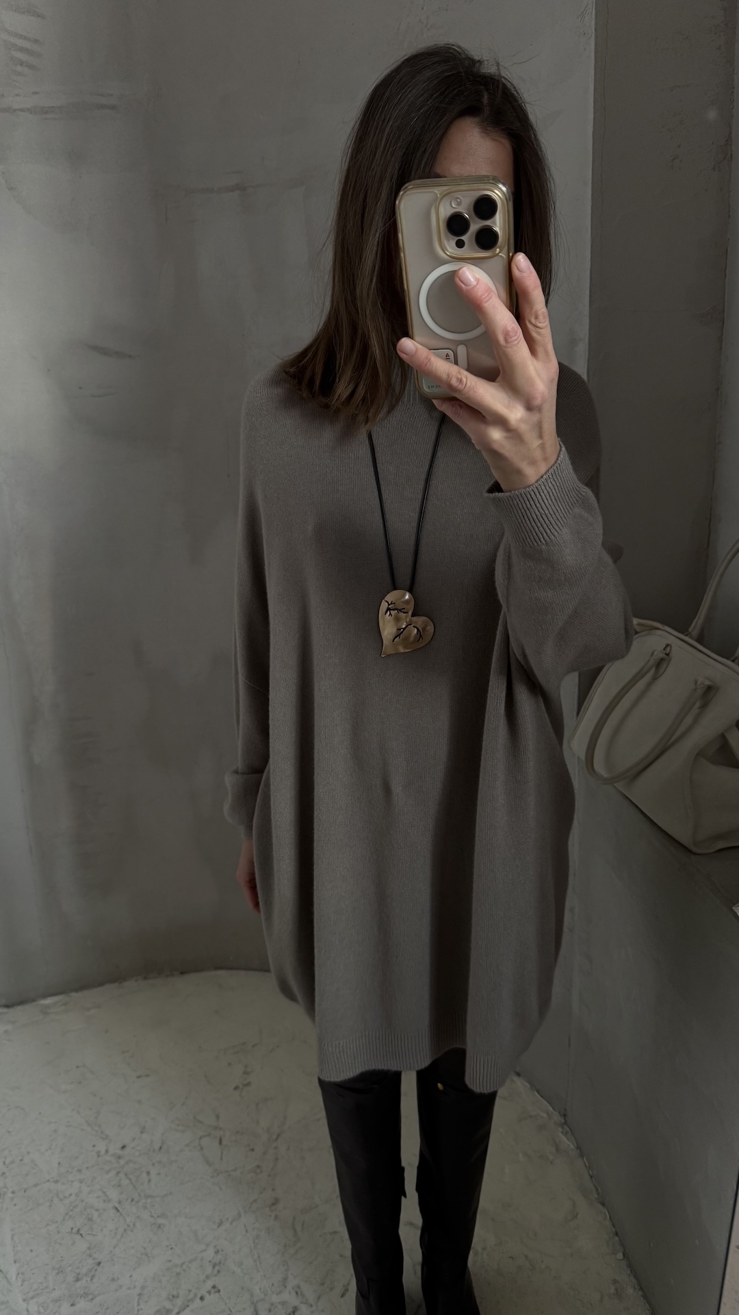 Свитер в стиле туники из мягкого трикотажа