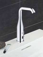 Смеситель для раковины GROHE Essence E инфракрасный, питание от батареи 6V, хром (36445000)