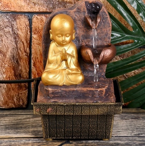 Фонтан настольный от сети Маленький будда медитирует у водопада