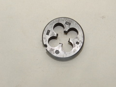 Плашка М12х0,75 d=38мм