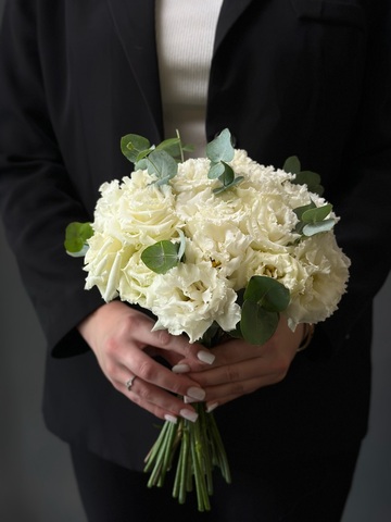 Букет невесты «Эустома»