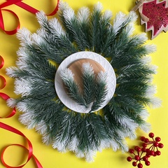 Еловая лапка искусственная, Бело-зеленая, декор зимний, рождественский, 12*3 см, 50 штук