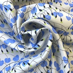 шелк итальянсий  с васильковыми цветочками