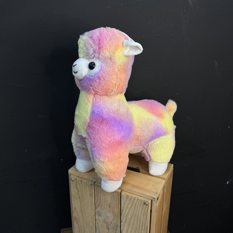 Лама плюшевая цветная