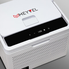 Meyvel AF-B10 (white)