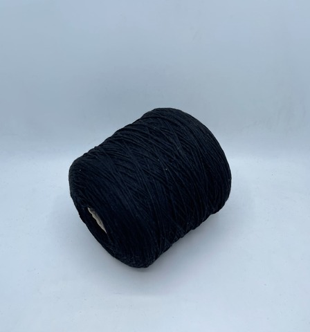 Бобинная пряжа (пр.Италия),250м/100 гр. 80%Меринос 20%Полиамид, цвет-Черный, арт-31568