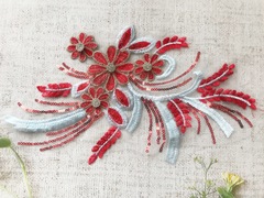 Пришивной элемент "Цветы на сетке", р. 28х18 см