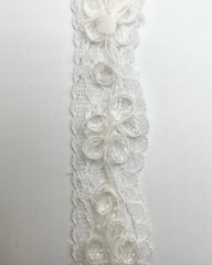 Тесьма кружевная с вышивкой шерстяными нитями, цвет молочный, 30 мм