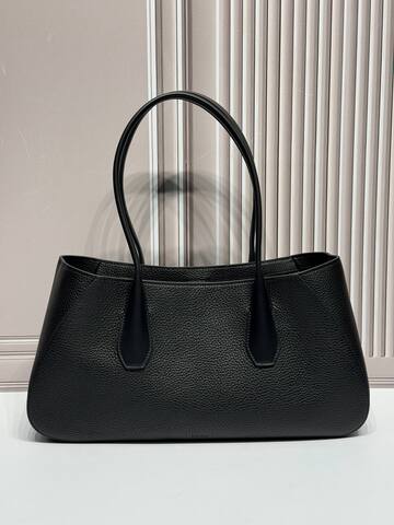 Сумка The Row Marlo из зернистой кожи