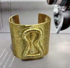 53247 - Браслет манжета ЗАМОЧНАЯ СКВАЖИНА широкий в стиле Schiaparelli