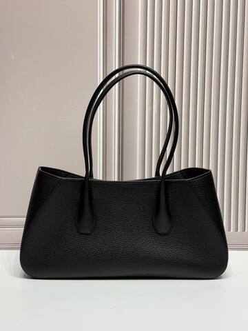 Сумка The Row Marlo из зернистой кожи