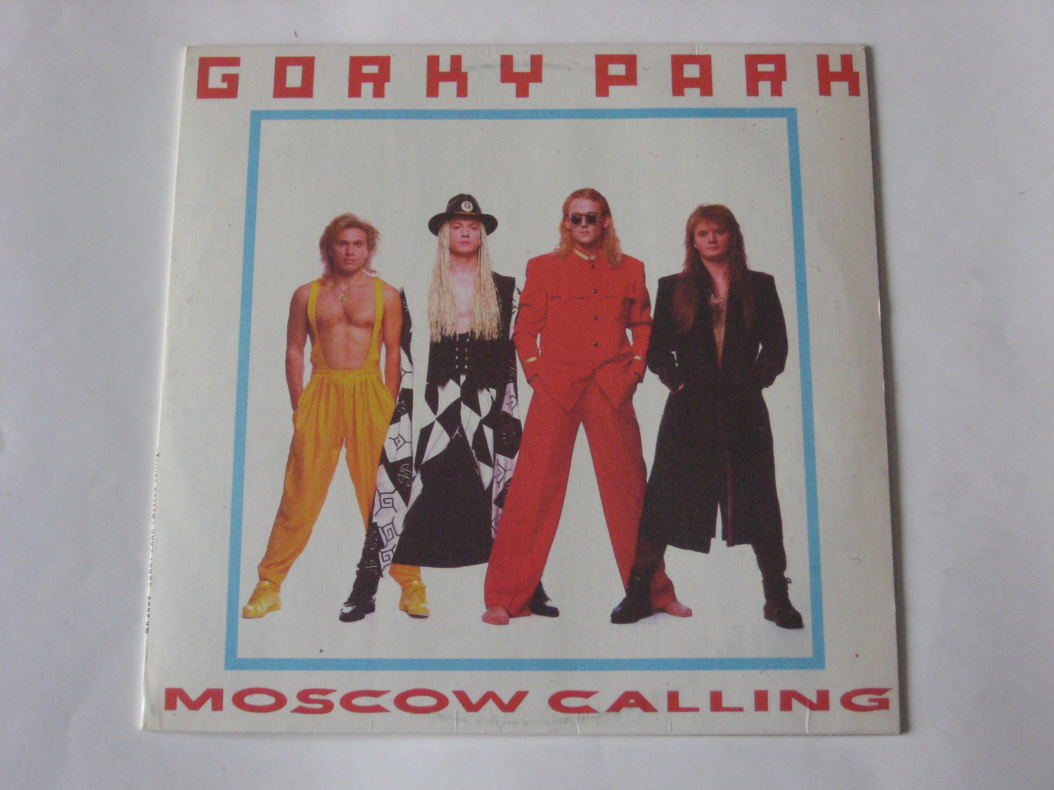 Парк горького moscow calling. Gorky Park Moscow calling винил. Песня Moscow calling. Collectomania интернет магазин виниловых пластинок. Москоу Колин парк Горького.