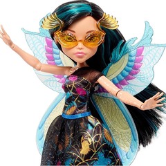 Клео де Нил. Садовые Монстры - УПАКОВКА ПОВРЕЖДЕНА