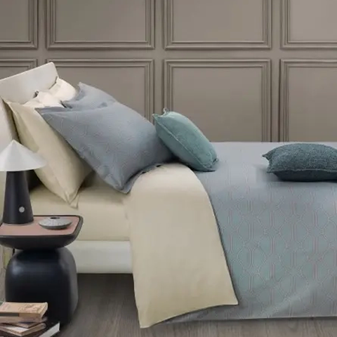 Комплект постельного белья Trussardi BLOOM 220X200