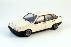 VAZ-2109 Lada Street Racing Custom 1:24 Hachette