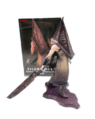 Фигурка Konami Silent Hill 2: Pyramid Head (Бамп)
